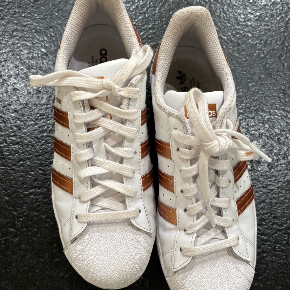 Adidas Superstar White and Rose Gold Sneakers 🩷 - Picture 4 of 8